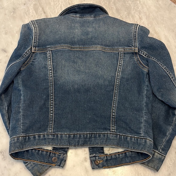GAP Blue Jean Jacket Classic Denim Style - Picture 2 of 2
